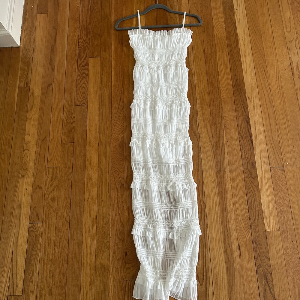 White Elegant Maxi Dress xs